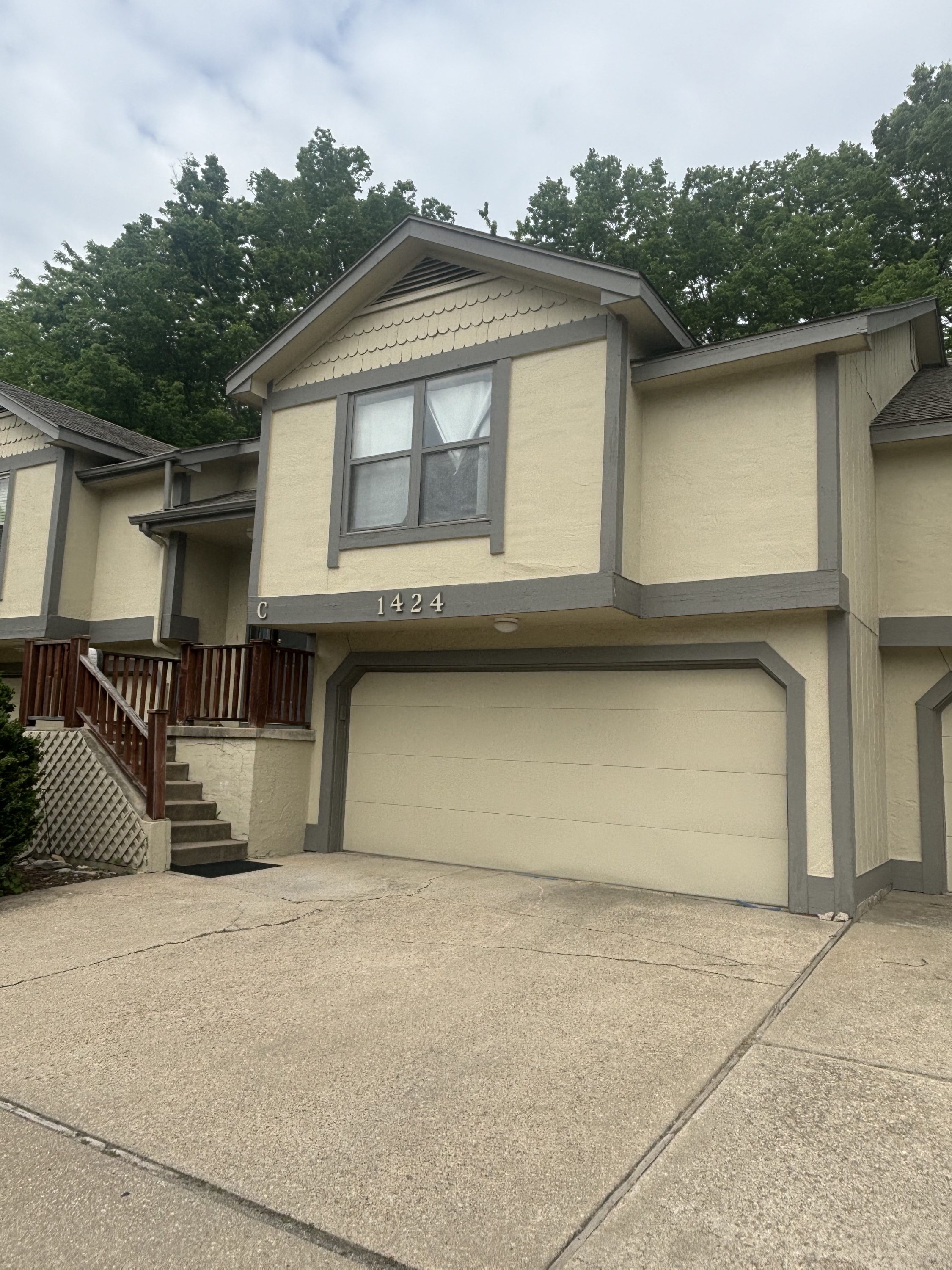 1424 Applegate Court C - 1