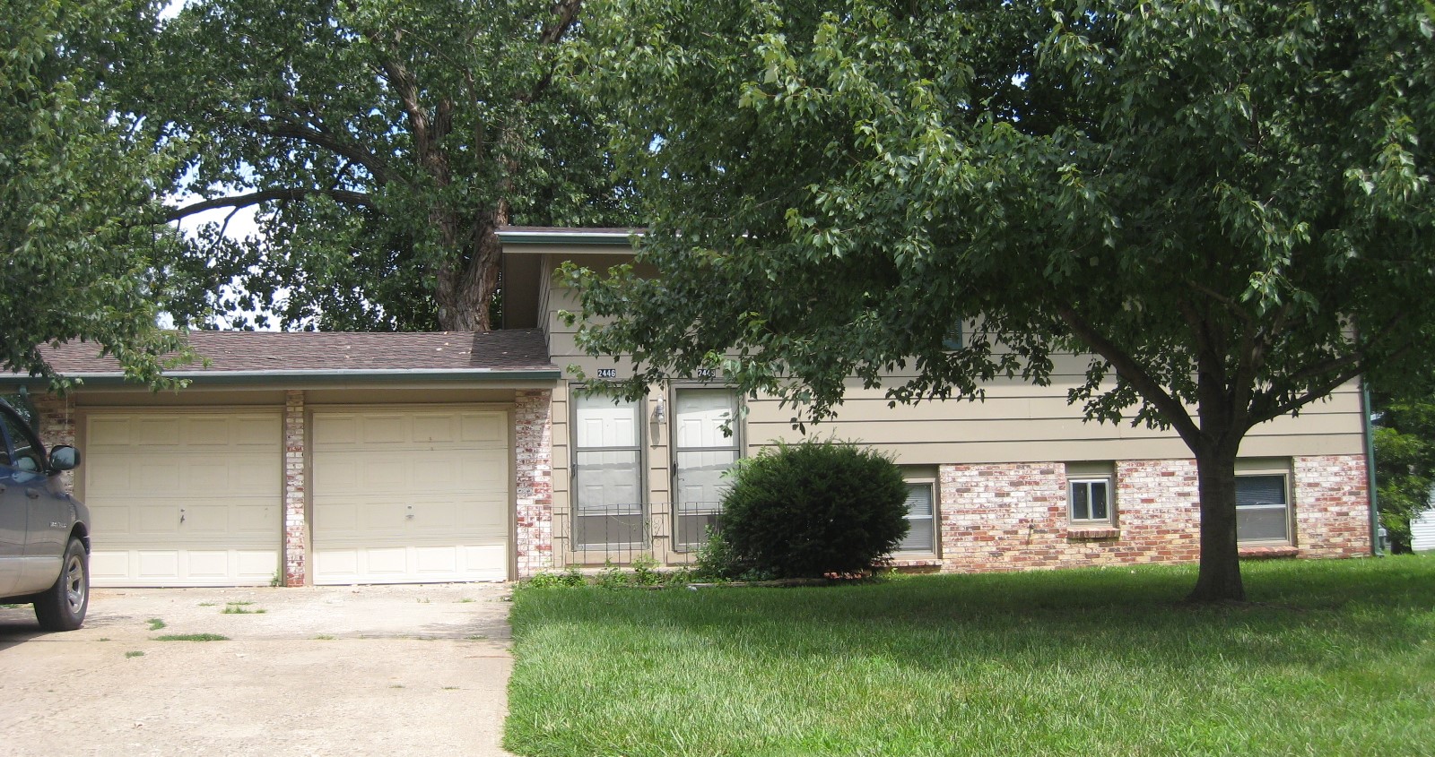 2446 Cedarwood Avenue - 1