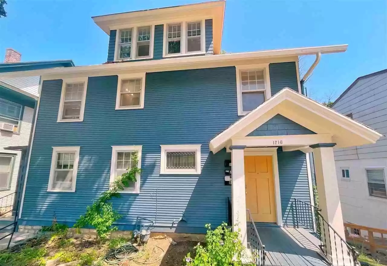 Property main image