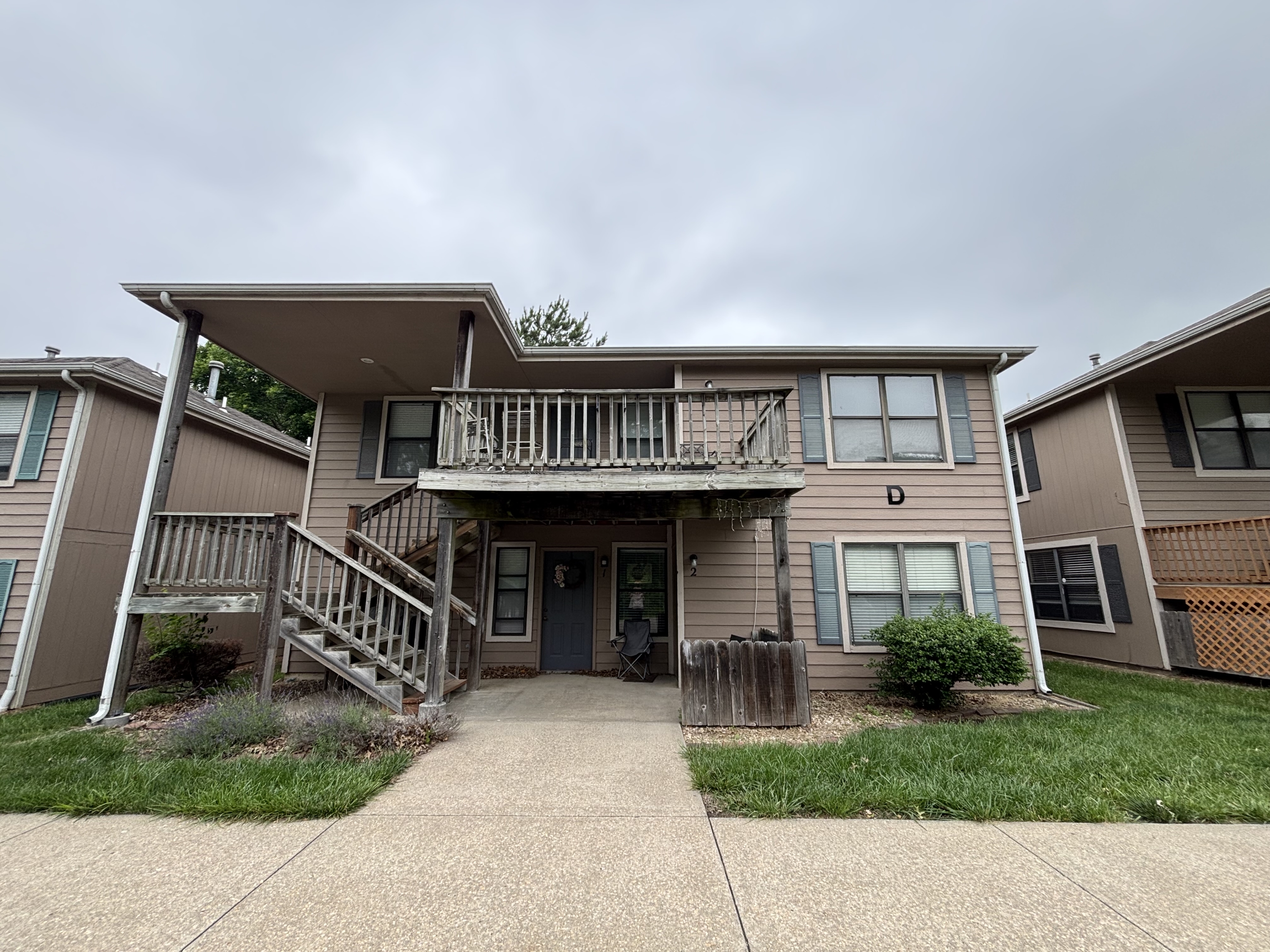 950 Monterey Way D - D4