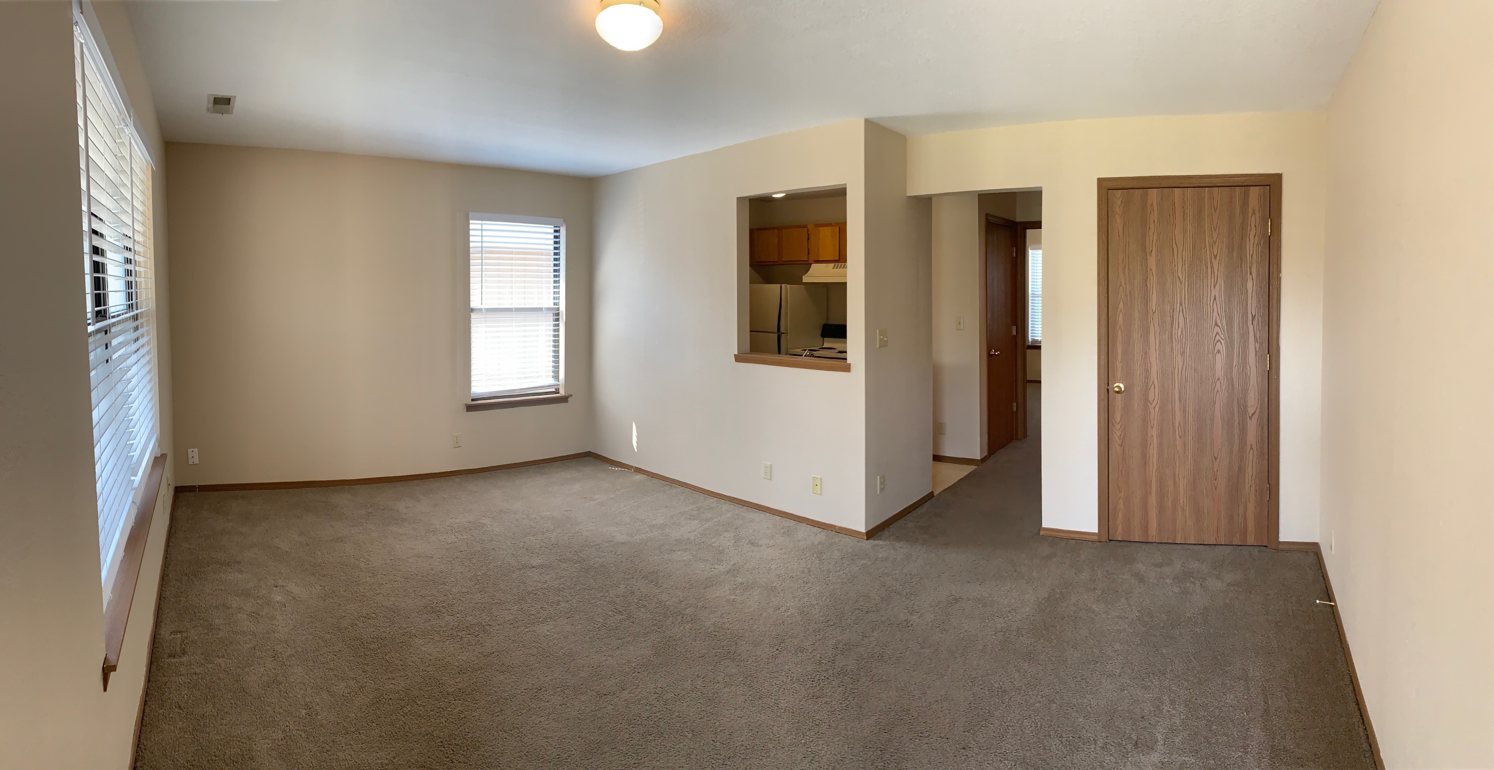 950 Monterey Way D - D1